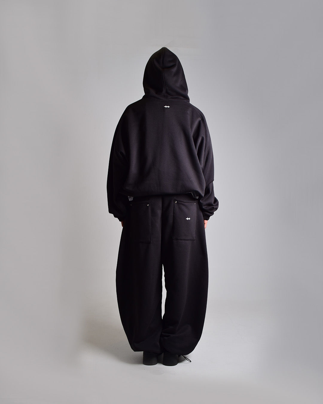 HIKARI COTTON HOODIE BLACK