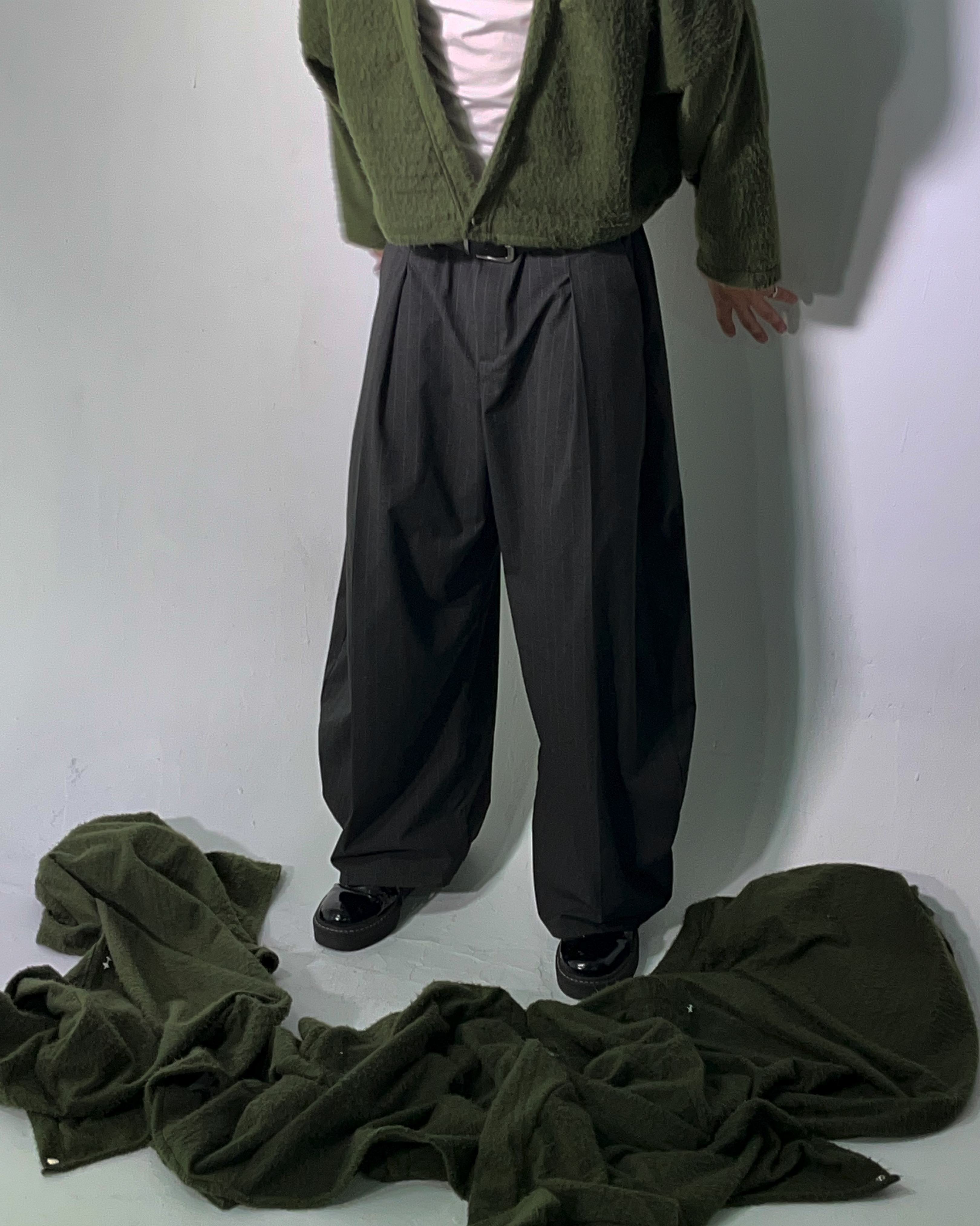 HIKARI TAILORED SUPER BAGGY PANTS