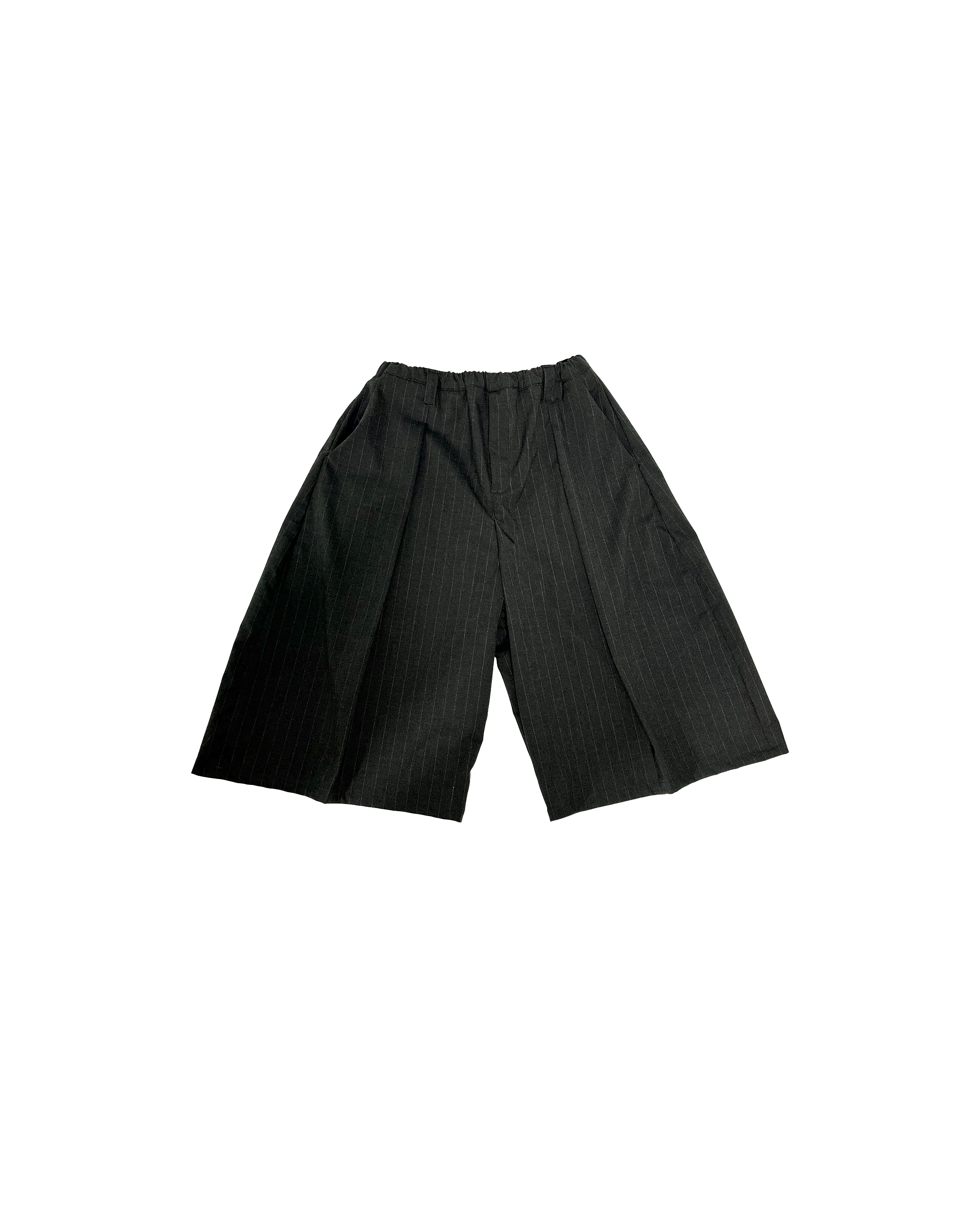 HIKARI TAILORED MAXI SHORTS