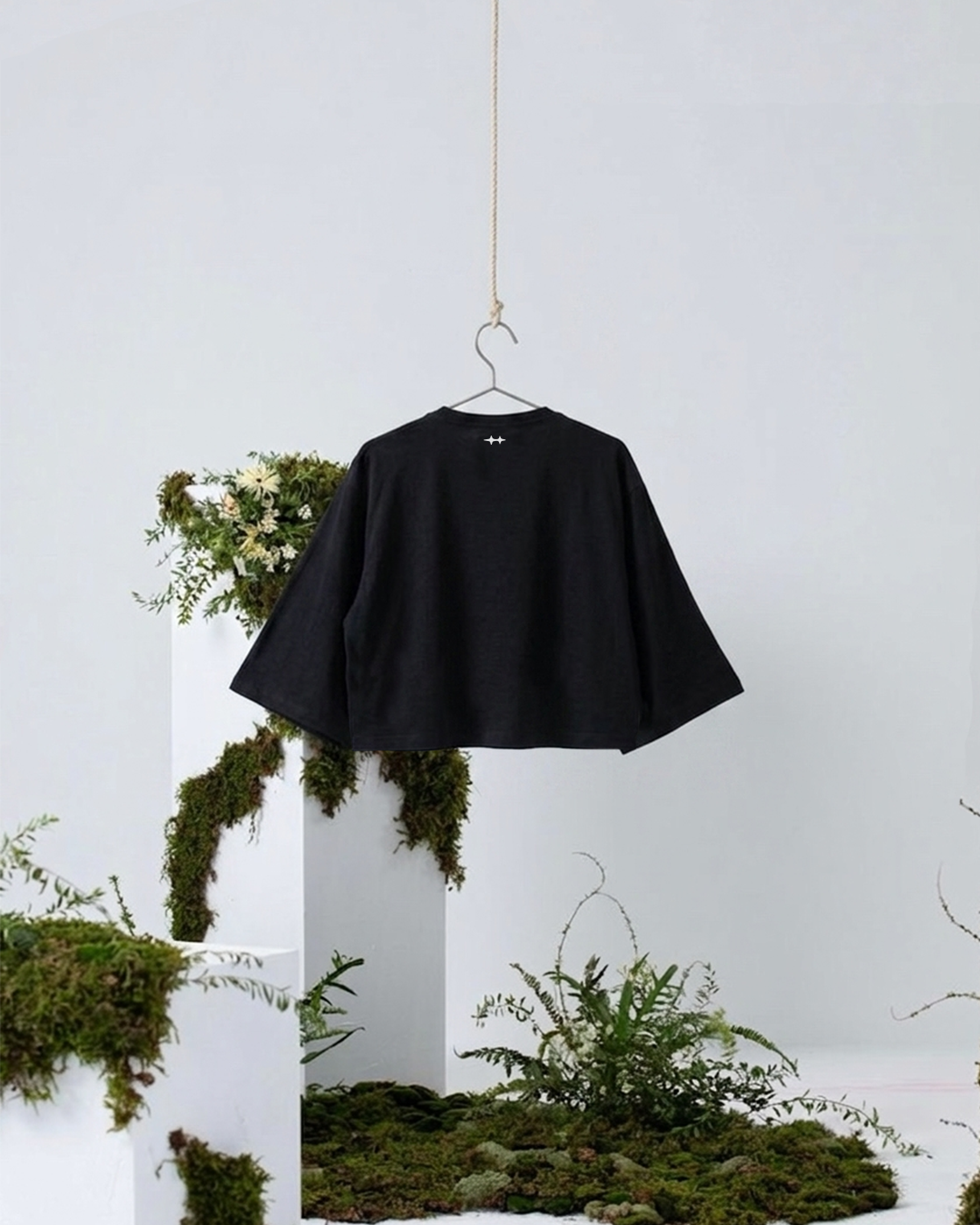HIKARI CUBE KIMONO T-SHIRT